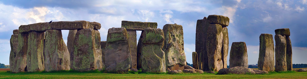 Stonehenge - komplex menhir a kamennch kruh asi 13 km severn od msteka Salisbury v Jin Anglii.